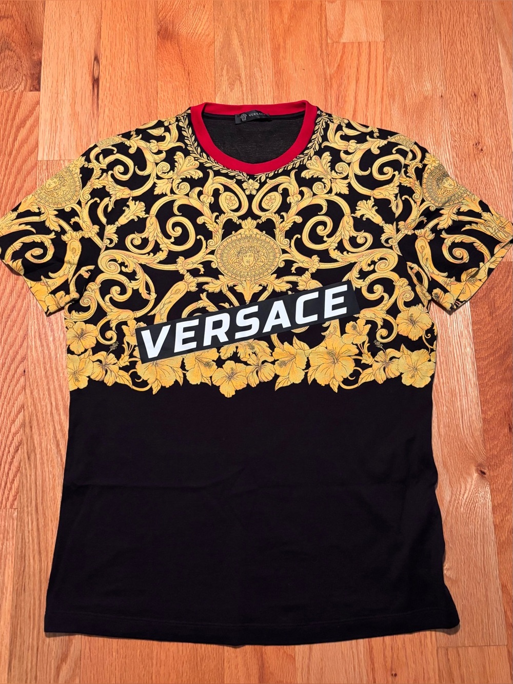 Versace Hibiscus Runway Medusa Tshirt 🔥